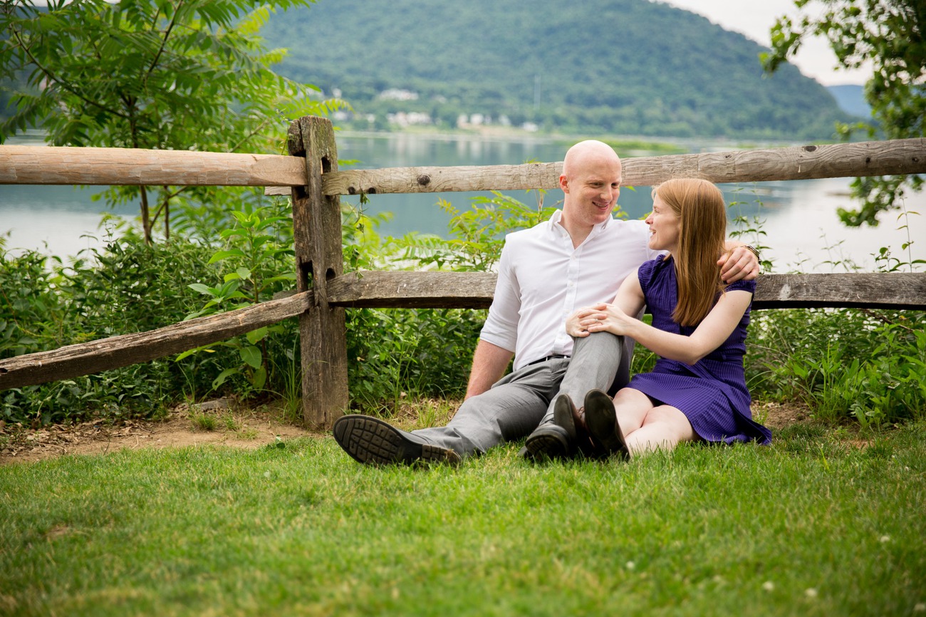 Fort Hunter Harrisburg Engagement Photographer